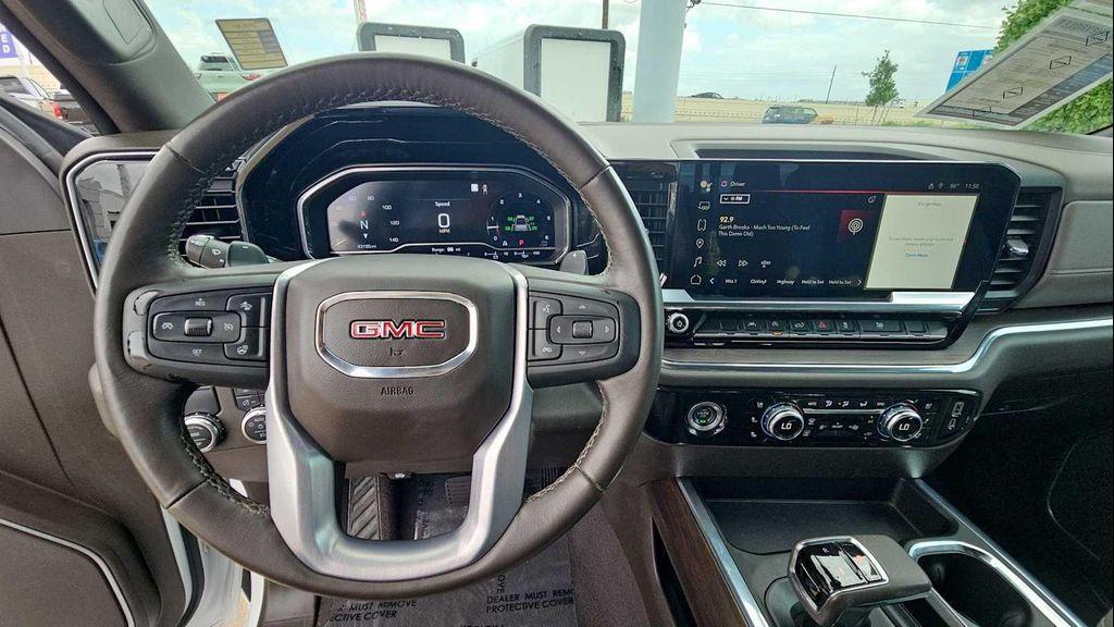 used 2022 GMC Sierra 1500 car, priced at $43,299