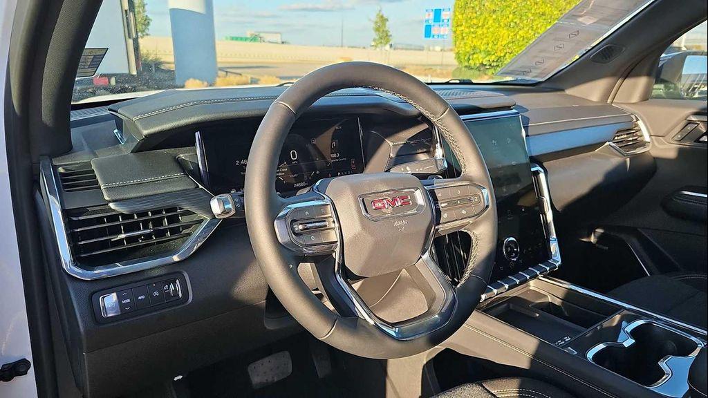 used 2025 GMC Acadia car, priced at $36,399