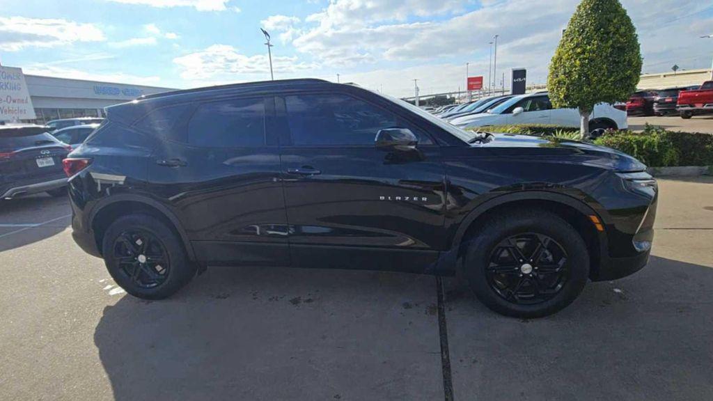 used 2024 Chevrolet Blazer car, priced at $25,299