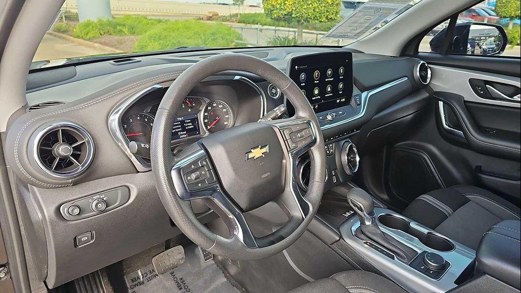 used 2024 Chevrolet Blazer car, priced at $25,299