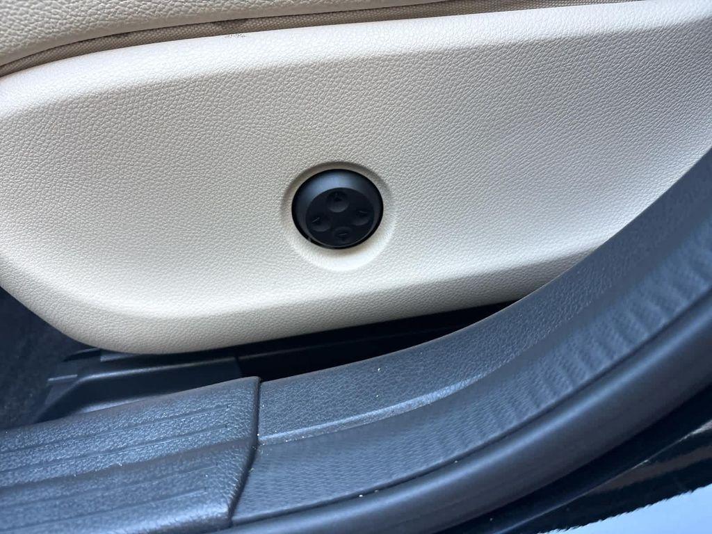 used 2020 Mercedes-Benz GLA 250 car, priced at $16,699