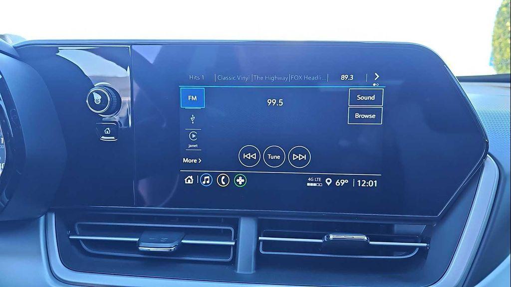 used 2025 Chevrolet Trax car, priced at $21,991