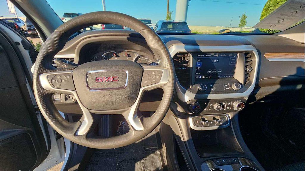 used 2023 GMC Acadia car, priced at $25,699