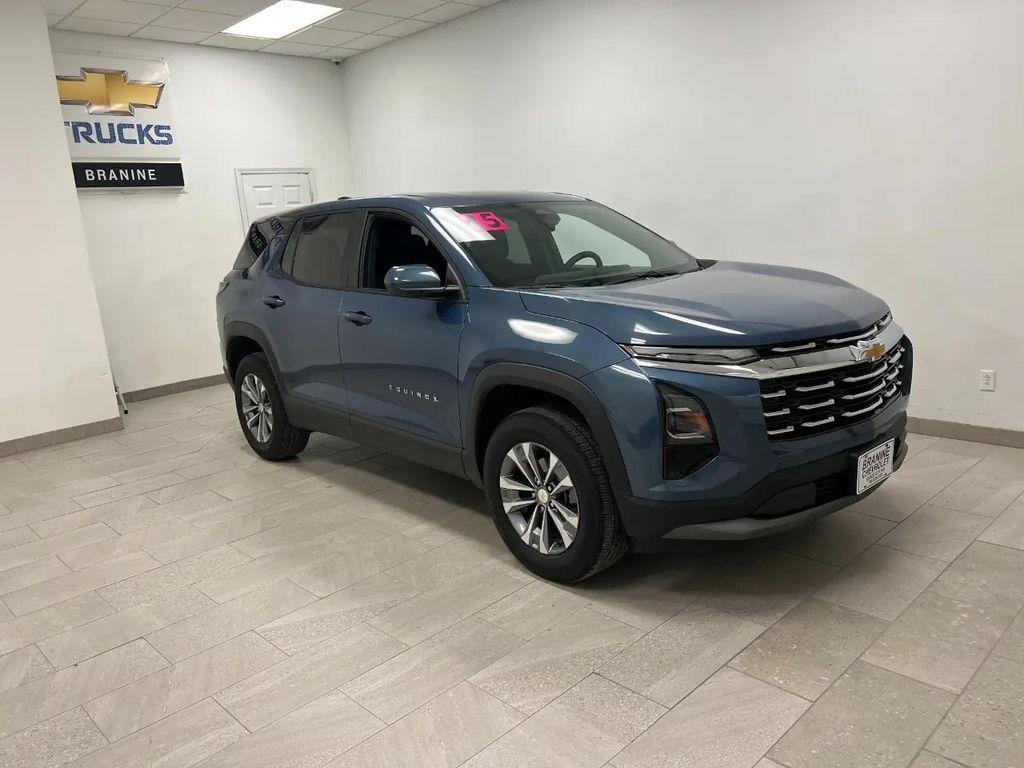 used 2025 Chevrolet Equinox car, priced at $23,500