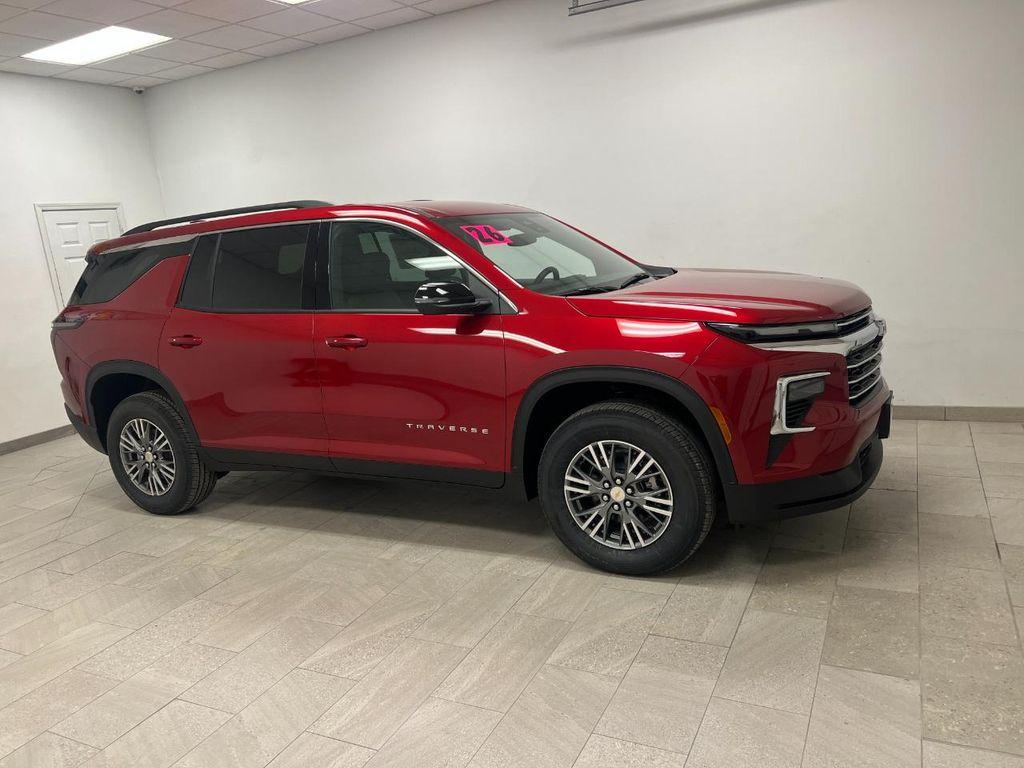 new 2026 Chevrolet Traverse car, priced at $44,230