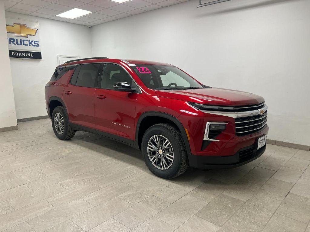 new 2026 Chevrolet Traverse car, priced at $44,230