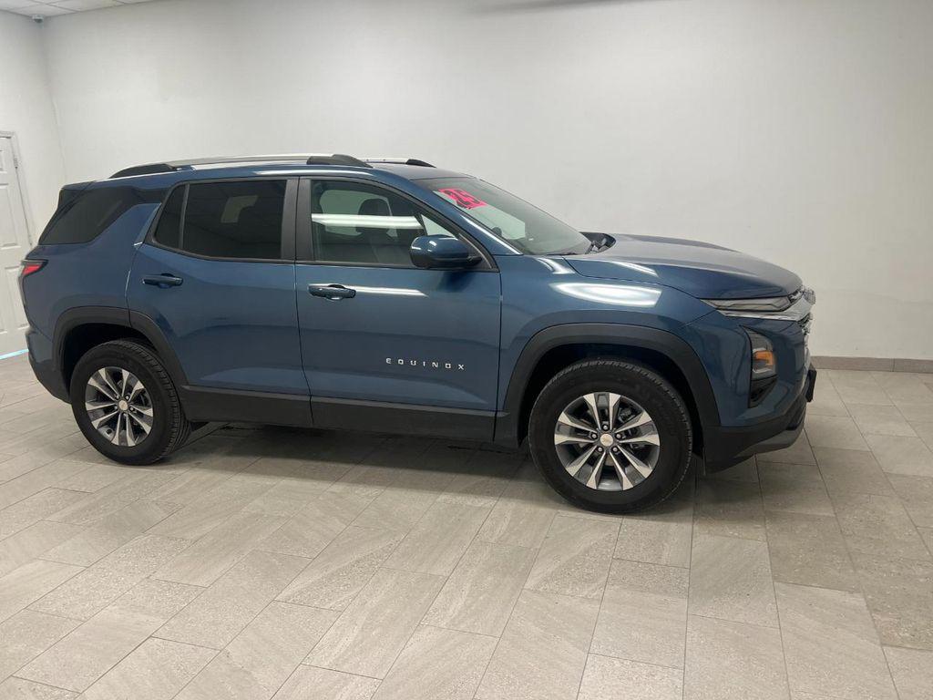 used 2025 Chevrolet Equinox car, priced at $26,900