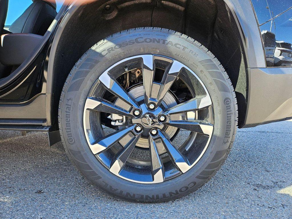 new 2026 Chevrolet Equinox car, priced at $37,439