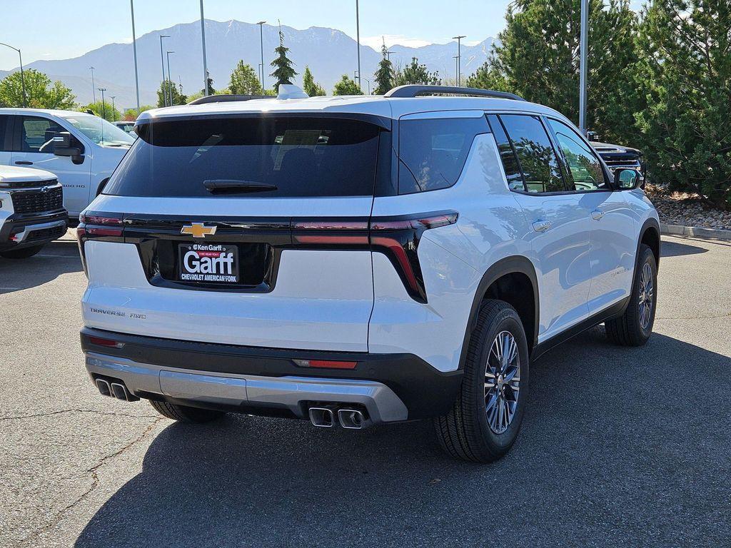 new 2026 Chevrolet Traverse car, priced at $42,069