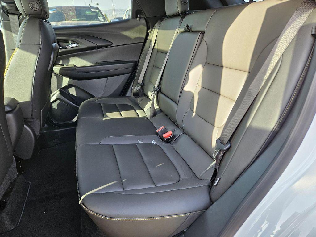 new 2025 Chevrolet TrailBlazer car, priced at $29,174
