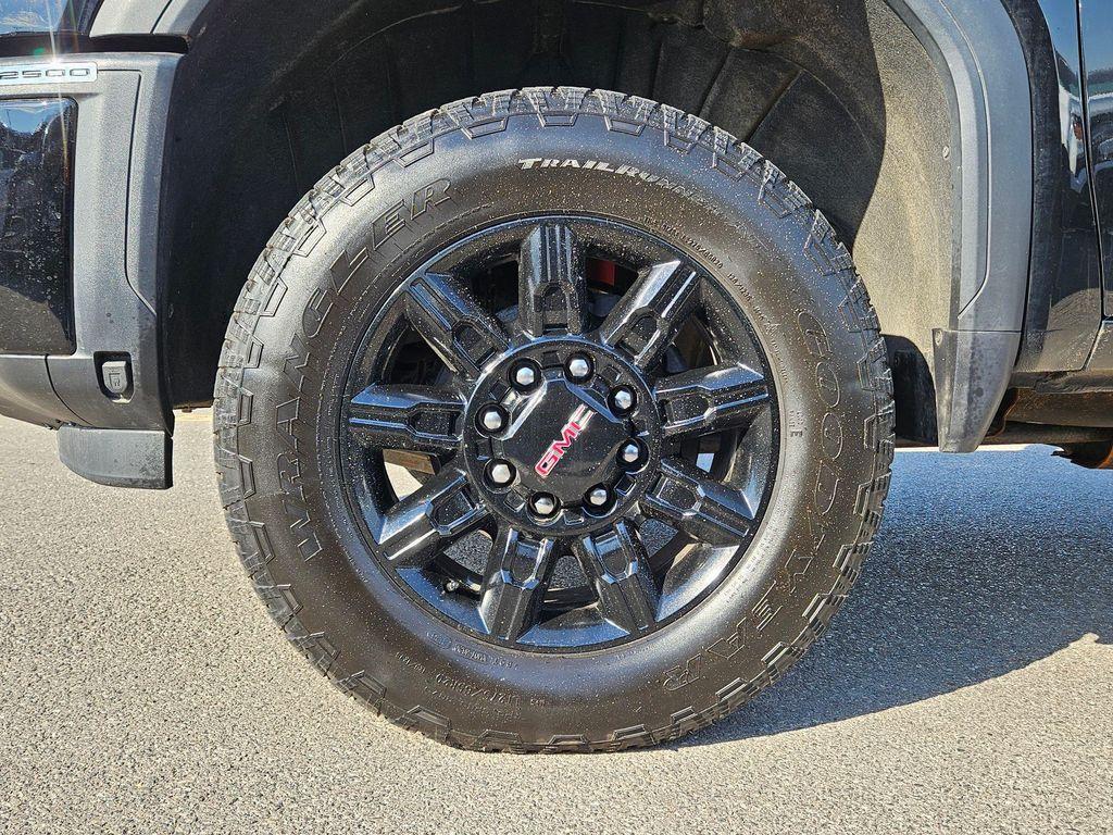 used 2025 GMC Sierra 2500 car, priced at $76,799