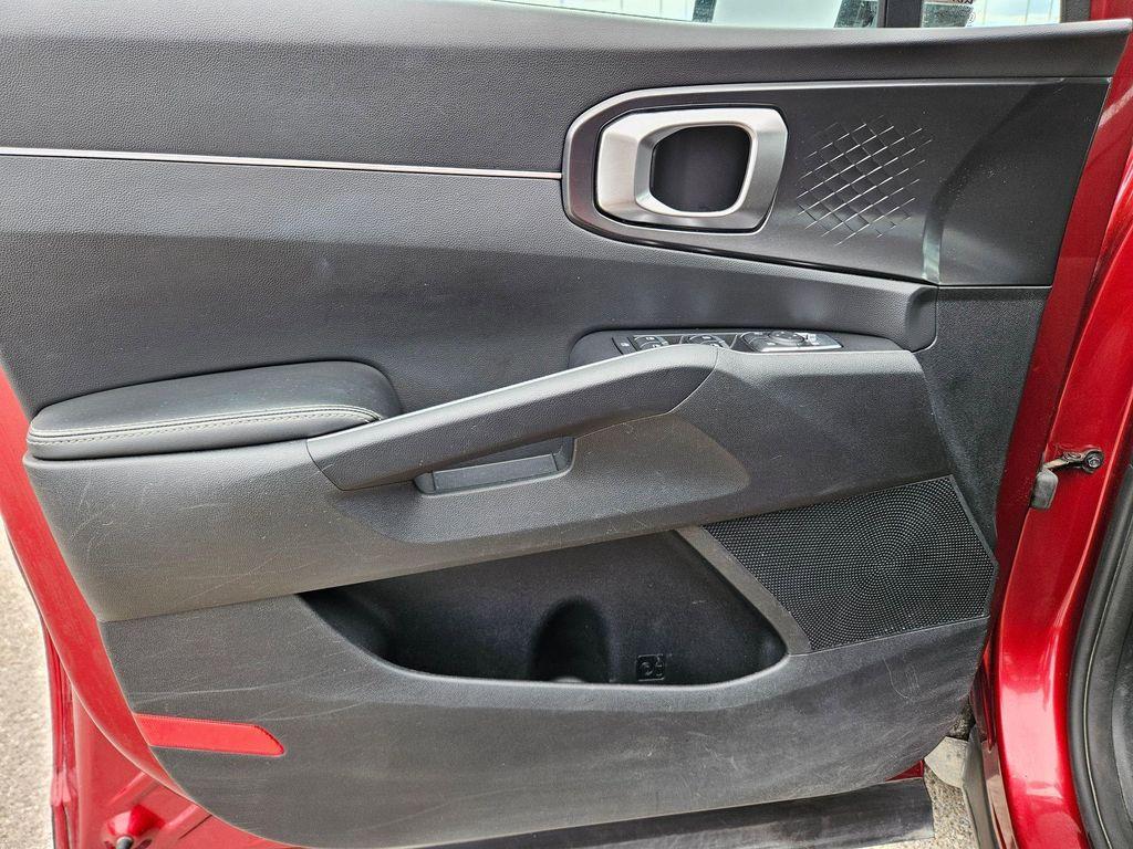 used 2022 Kia Sorento car, priced at $19,048