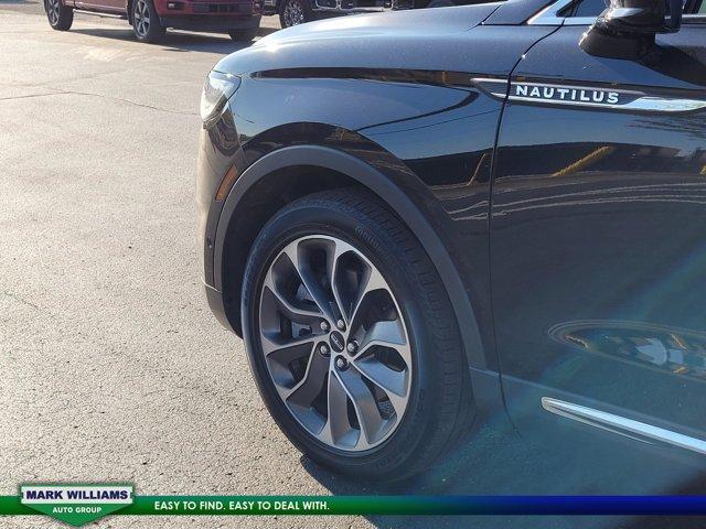 used 2022 Lincoln Nautilus car, priced at $30,965