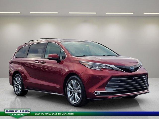 used 2021 Toyota Sienna car, priced at $43,980