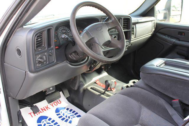 used 2006 Chevrolet Silverado 2500 car, priced at $25,700