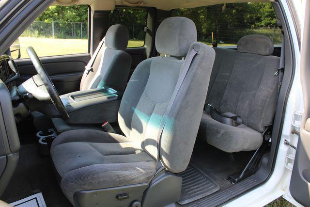 used 2004 Chevrolet Silverado 2500 car, priced at $21,700