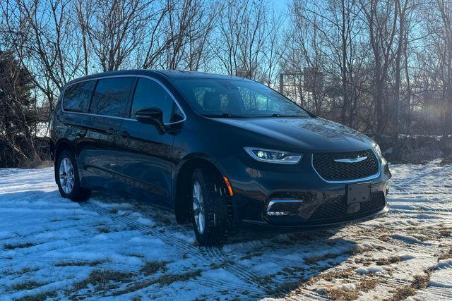 used 2025 Chrysler Pacifica car, priced at $37,900