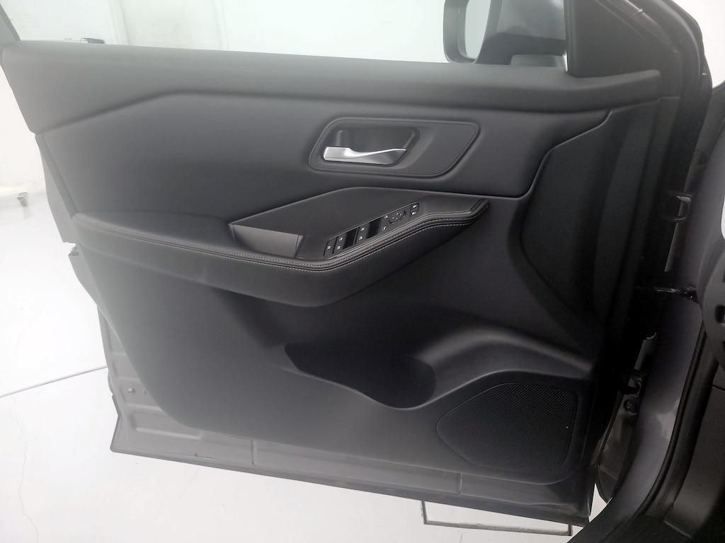 used 2025 Nissan Rogue car, priced at $24,998