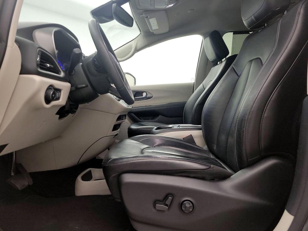 used 2022 Chrysler Pacifica car, priced at $24,998