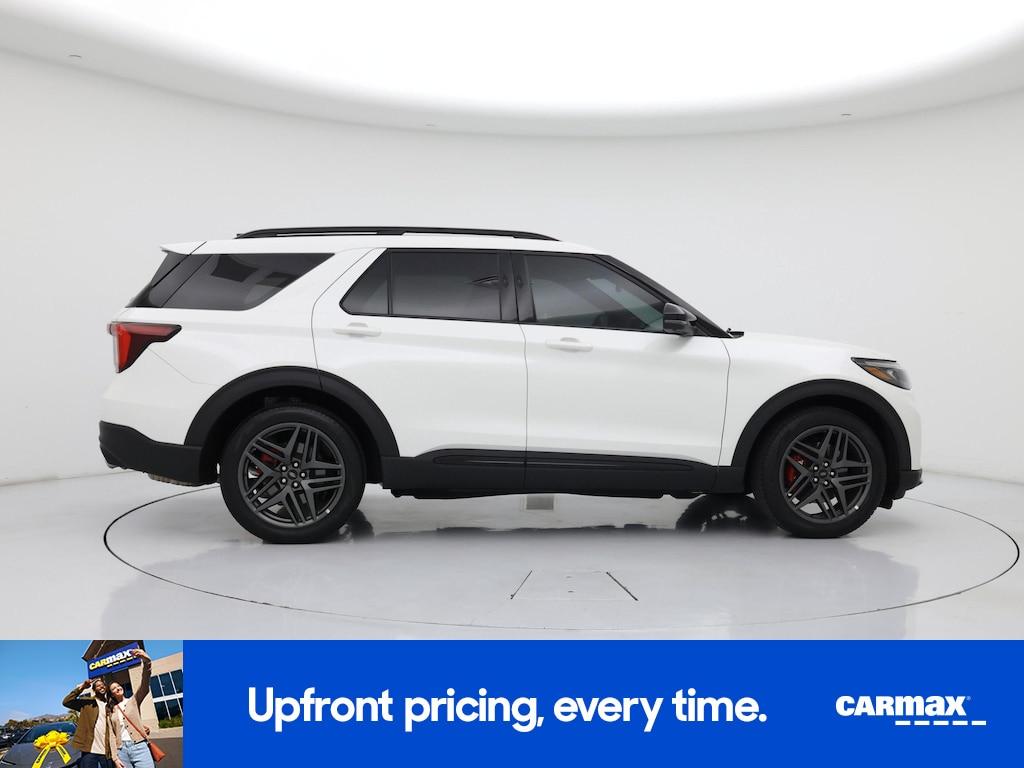 used 2025 Ford Explorer car, priced at $51,998