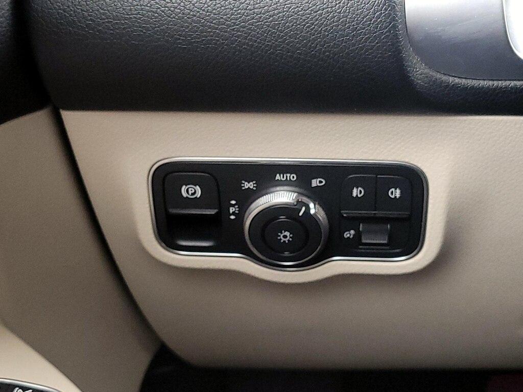 used 2023 Mercedes-Benz GLB 250 car, priced at $28,998