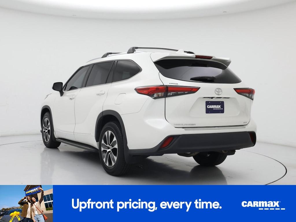 used 2021 Toyota Highlander car, priced at $30,998