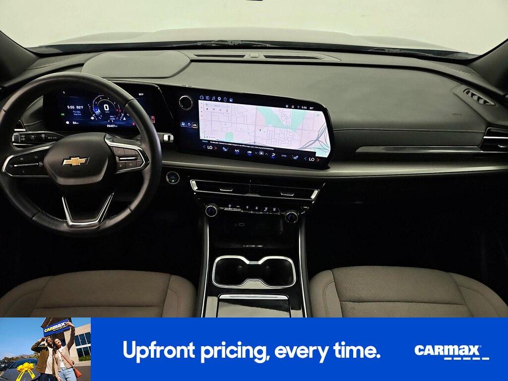 used 2024 Chevrolet Traverse car, priced at $38,998