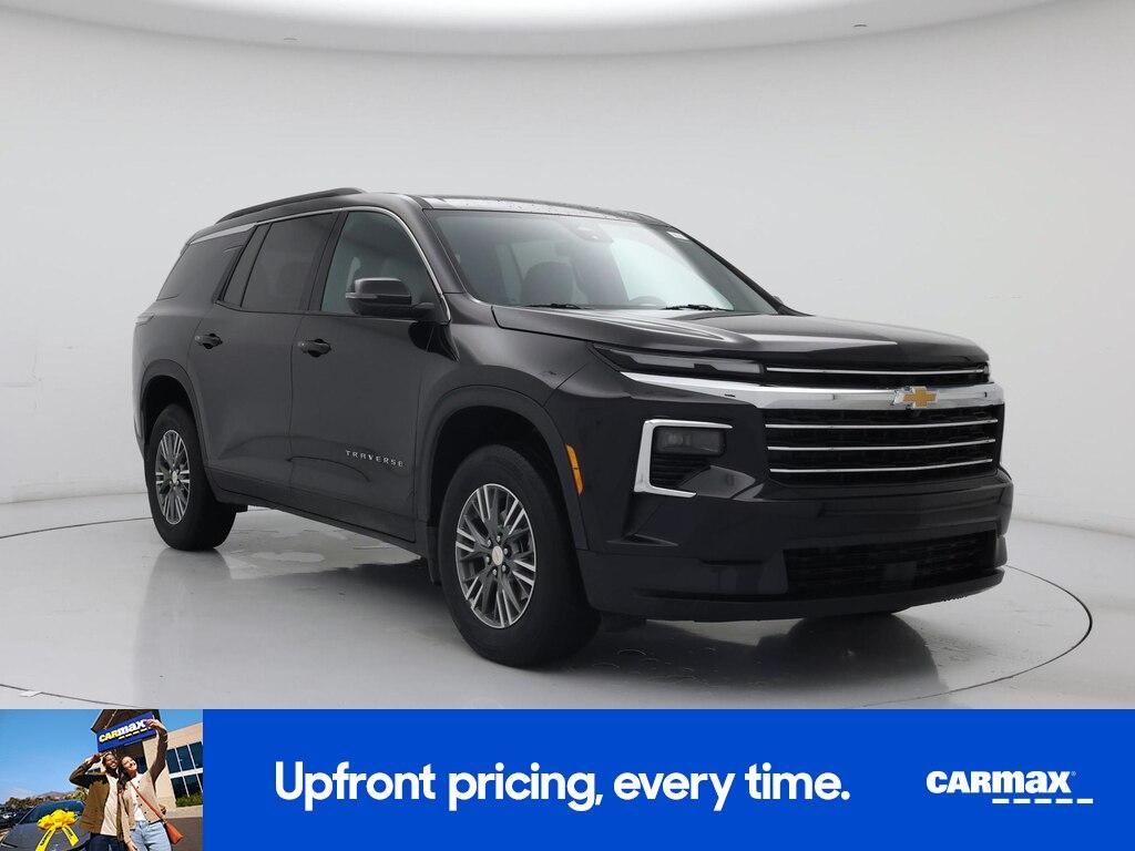 used 2024 Chevrolet Traverse car, priced at $38,998