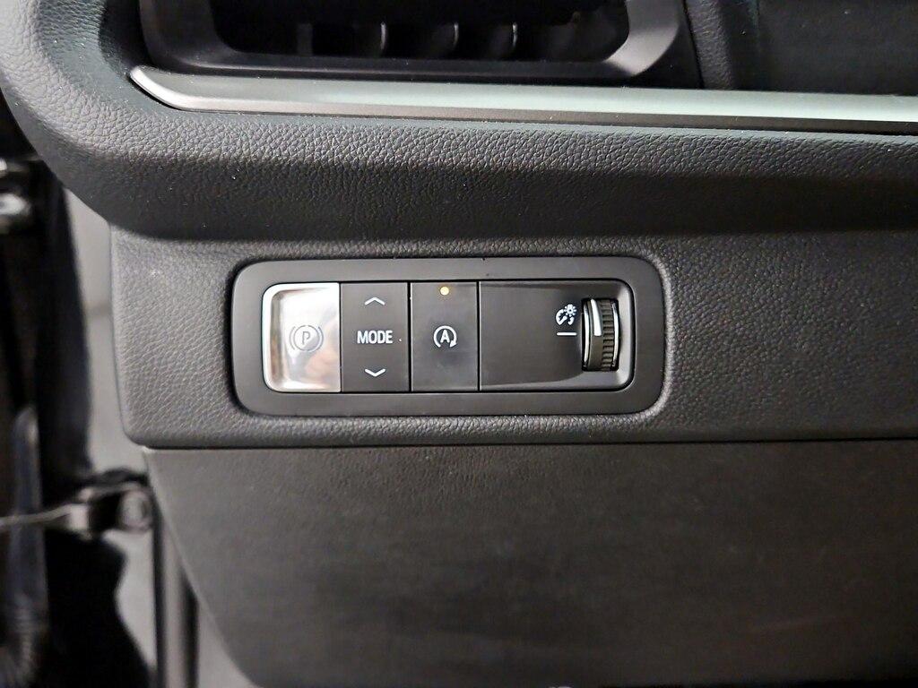 used 2024 Chevrolet Traverse car, priced at $38,998