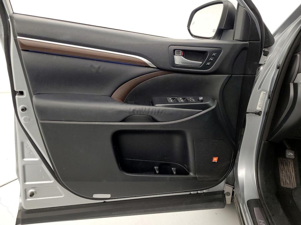 used 2014 Toyota Highlander car, priced at $19,998