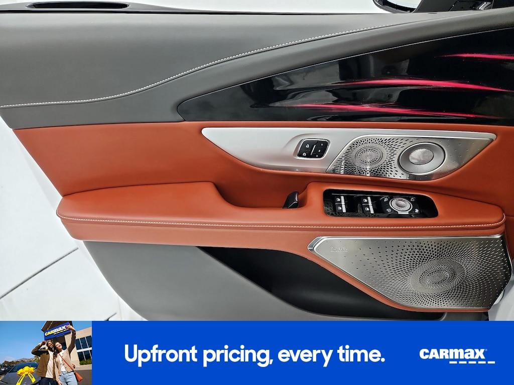 used 2024 Lincoln Nautilus car, priced at $47,998