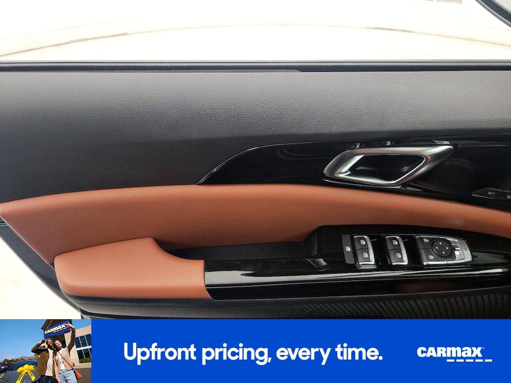 used 2024 Kia Carnival car, priced at $40,998