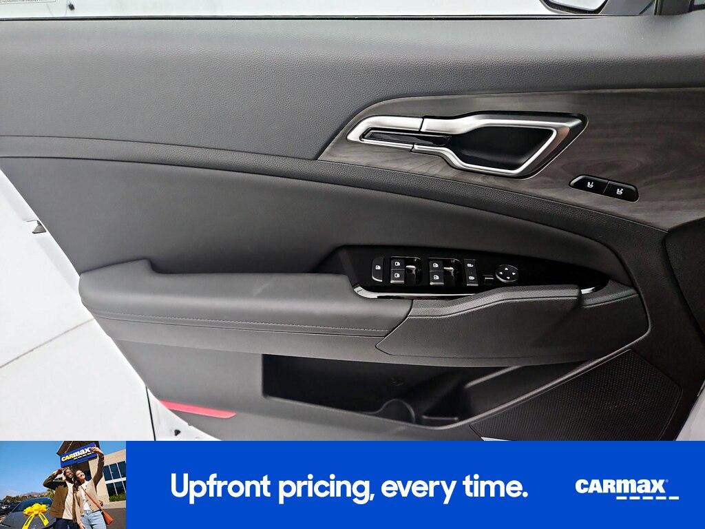used 2024 Kia Sportage car, priced at $33,998