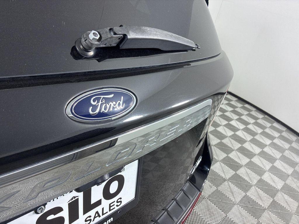 used 2021 Ford Explorer car