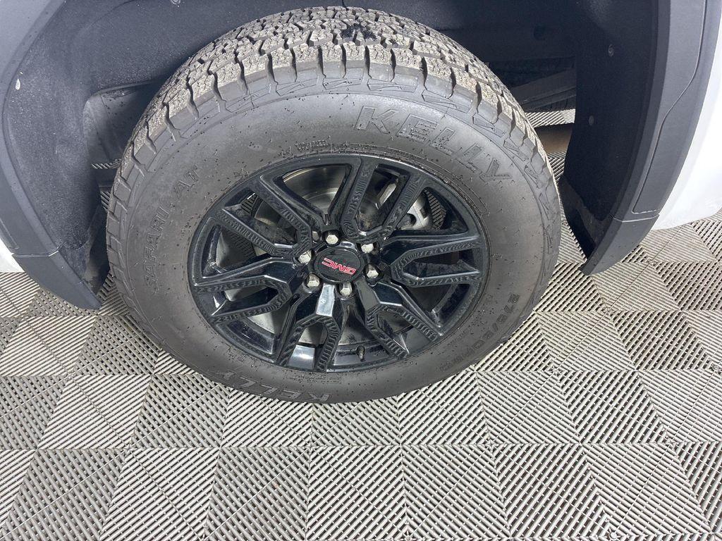 used 2020 GMC Sierra 1500 car, priced at $30,900