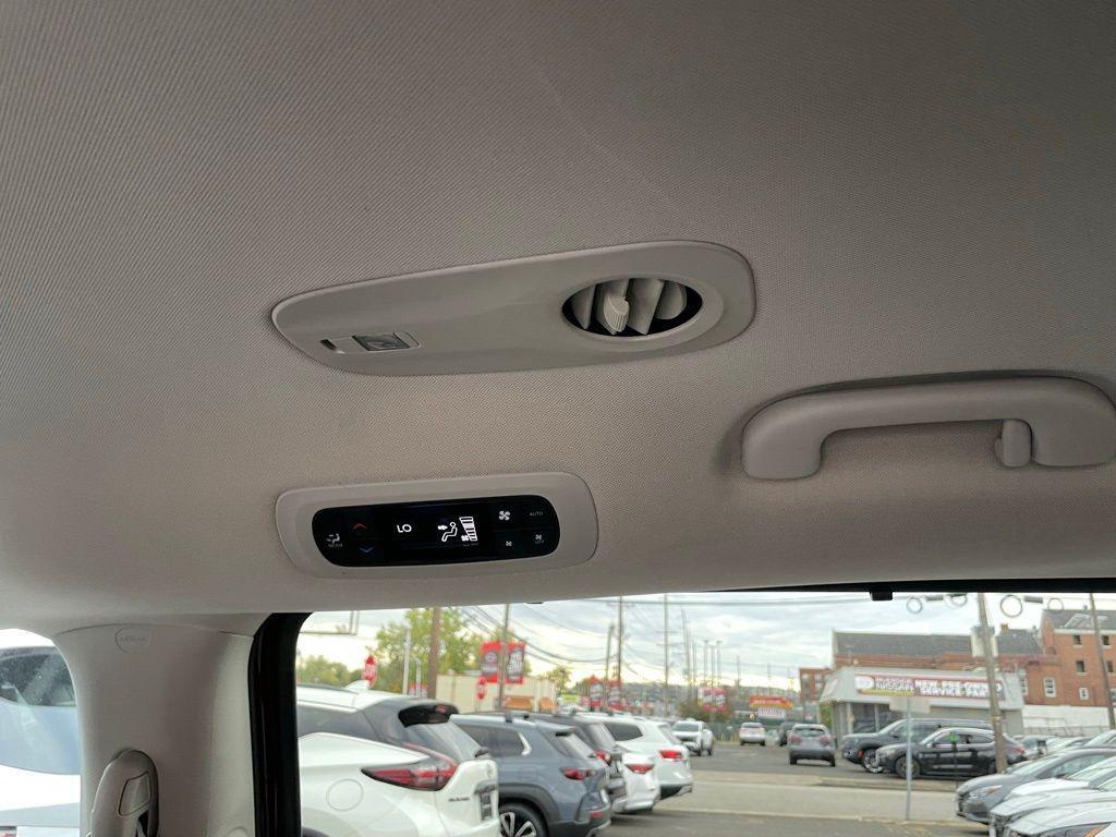 used 2023 Chrysler Pacifica car, priced at $23,800