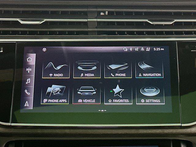 Mythos Black Metallic 2023 Audi Q8 55 Prestige