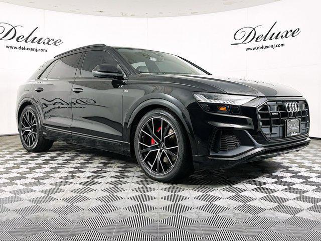 Mythos Black Metallic 2023 Audi Q8 55 Prestige