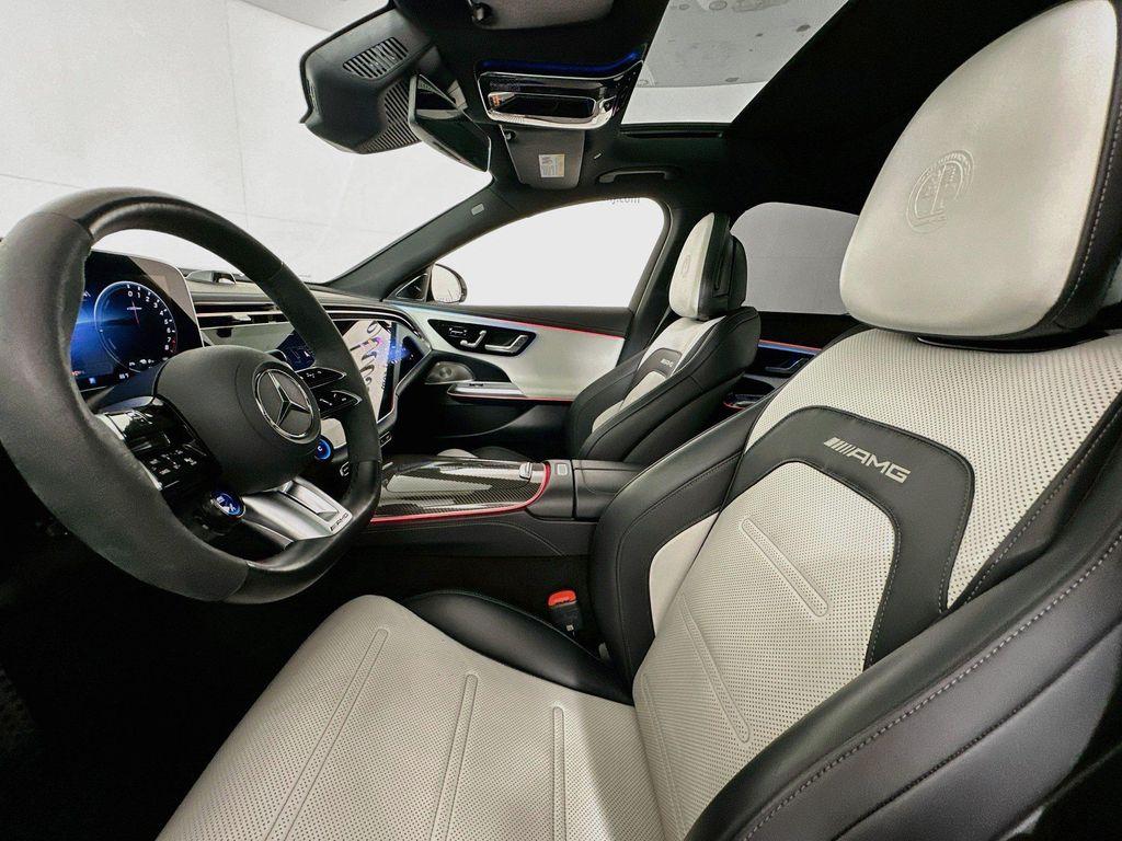 Mercedes-Benz E-Class view 18
