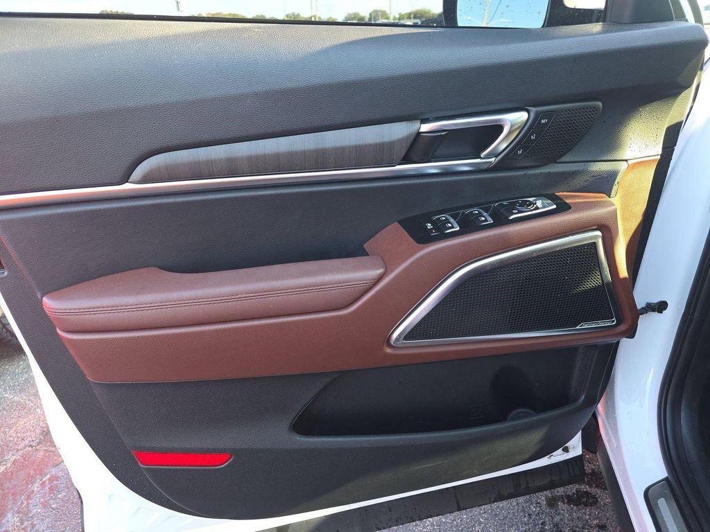 used 2024 Kia Telluride car, priced at $39,737