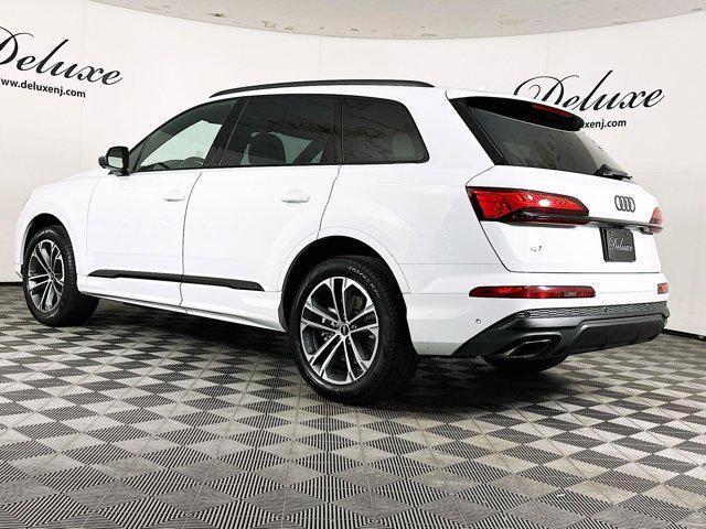used 2025 Audi Q7 car, priced at $49,839