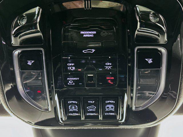 used 2023 Maserati Grecale car, priced at $39,839