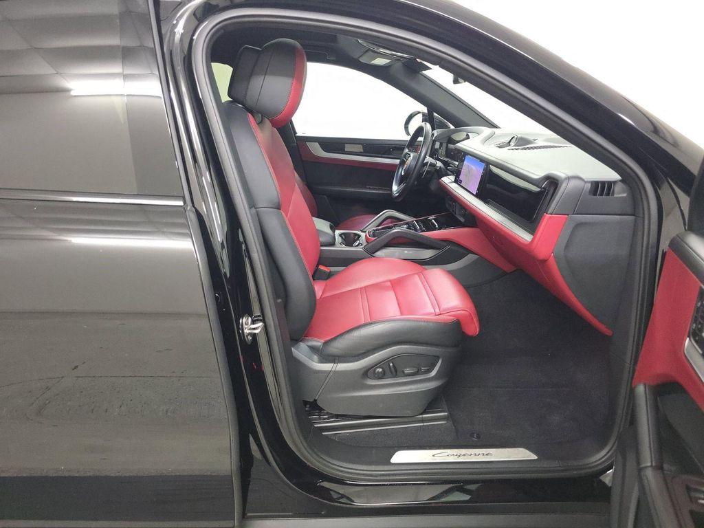 used 2024 Porsche Cayenne car