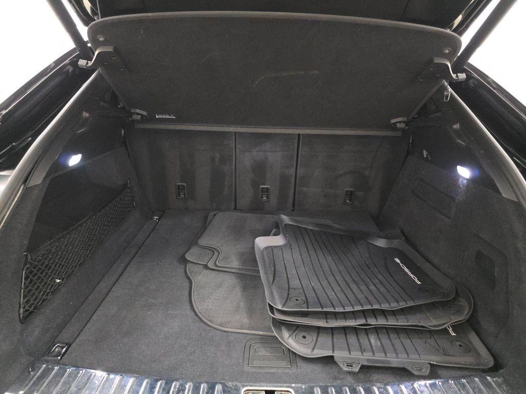 used 2024 Porsche Cayenne car