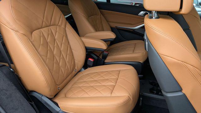 new 2026 BMW X7 car, priced at $102,315