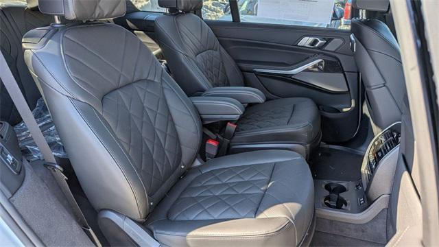 new 2026 BMW X7 car, priced at $98,055