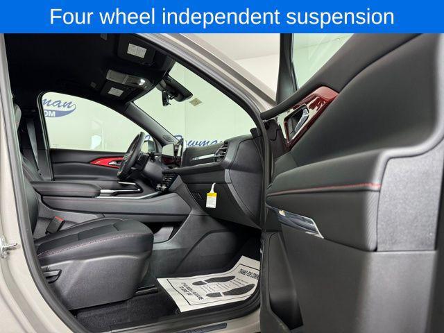 new 2026 Chevrolet Traverse car, priced at $55,955