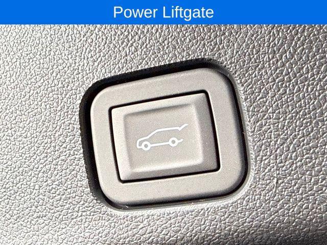 new 2026 Chevrolet Traverse car, priced at $48,470