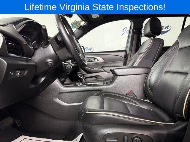 used 2023 Chevrolet Traverse car, priced at $38,855