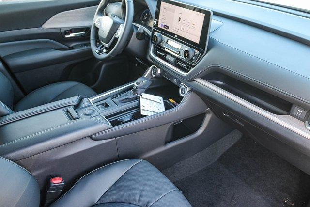 new 2026 Toyota Grand Highlander Hybrid car, priced at $57,633